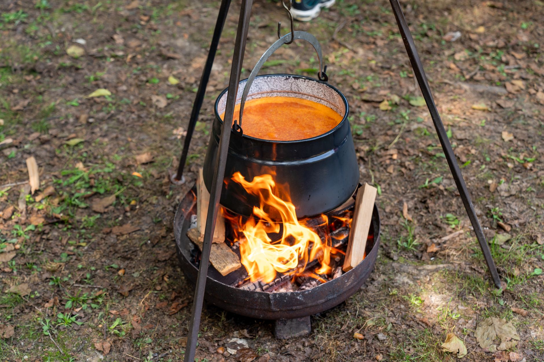 Cowboy Campfire Cooking Equipment: Gear That Makes Outdoor Meals Easy