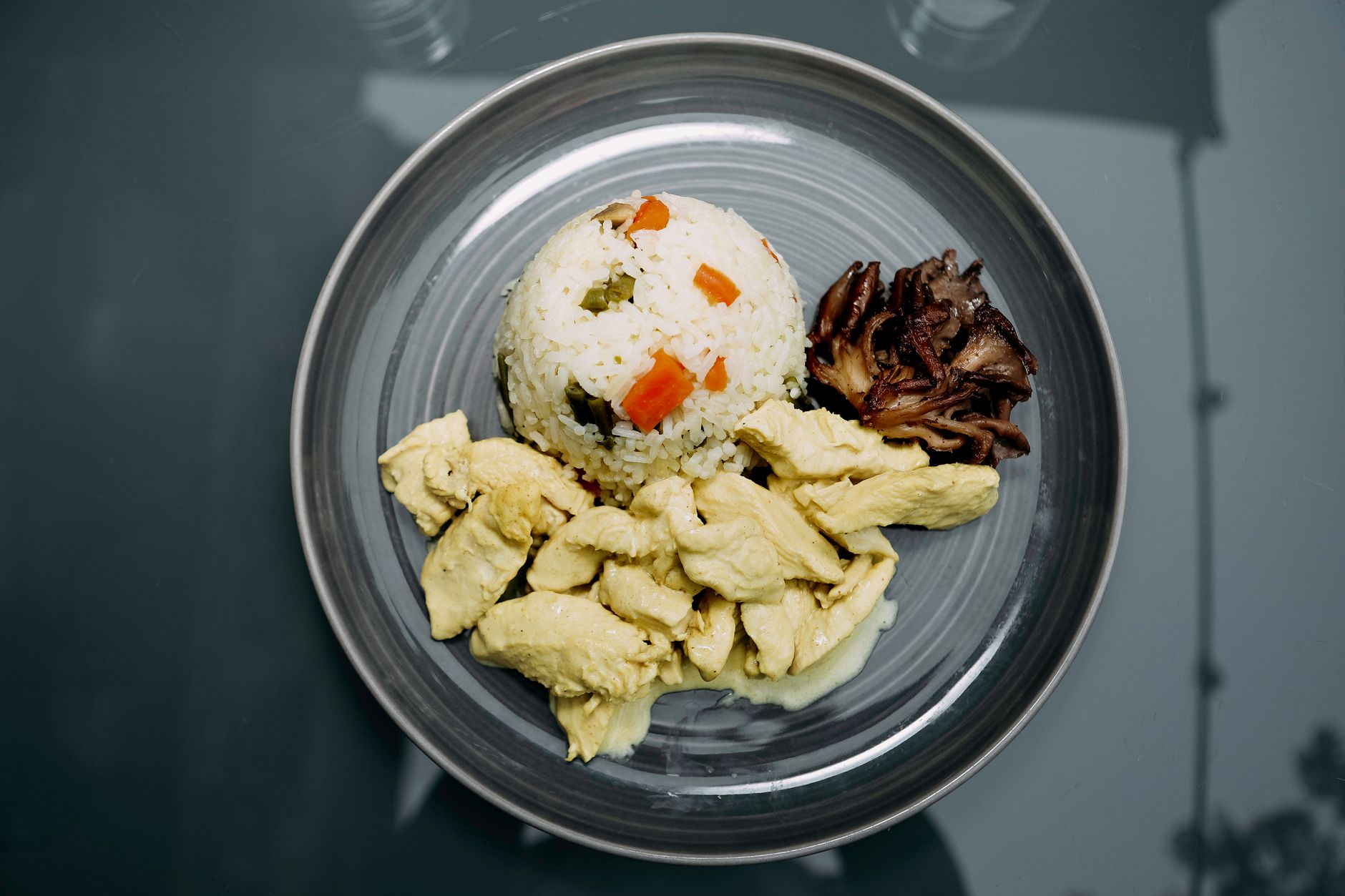Dutch Oven Chicken Breast and Vegetables: Easy Baking Magic