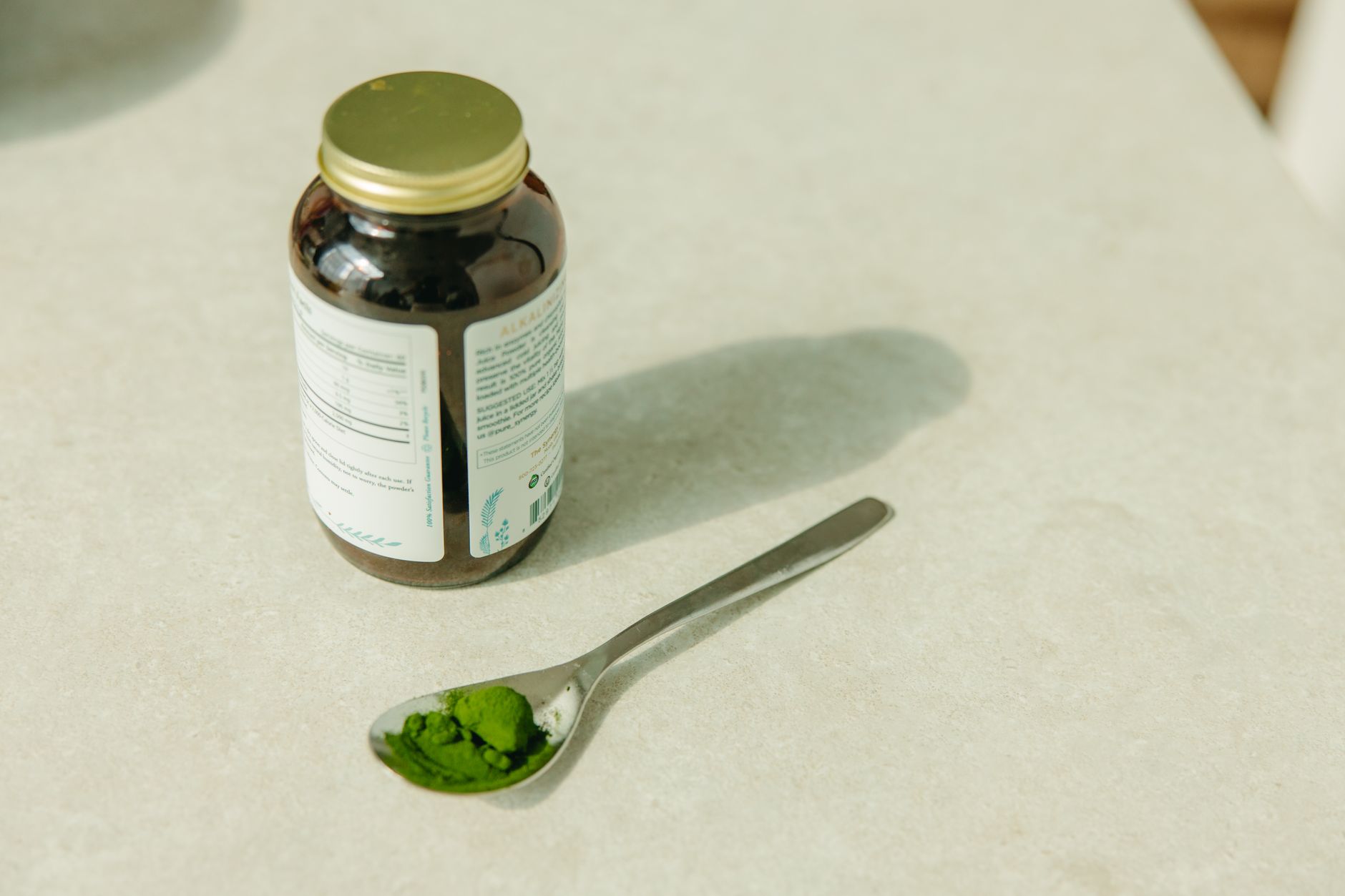 Greens Powder with Moringa: Boost Your Health Naturally