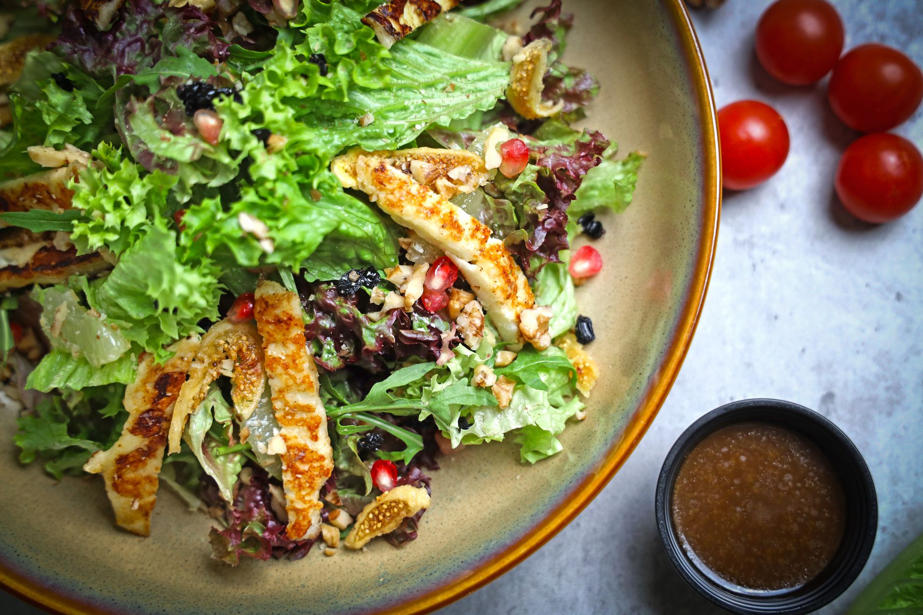 Grilled Vegetable Salad with Balsamic Vinaigrette: Fresh & Flavorful Lunch