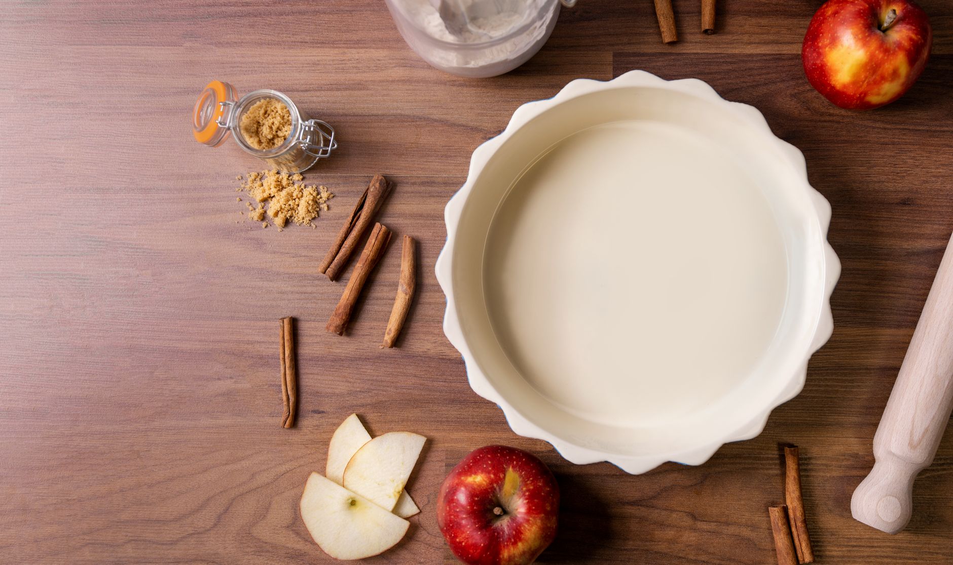 Le Creuset Square Baker with Lid: Durable Cookware for Easy Meals