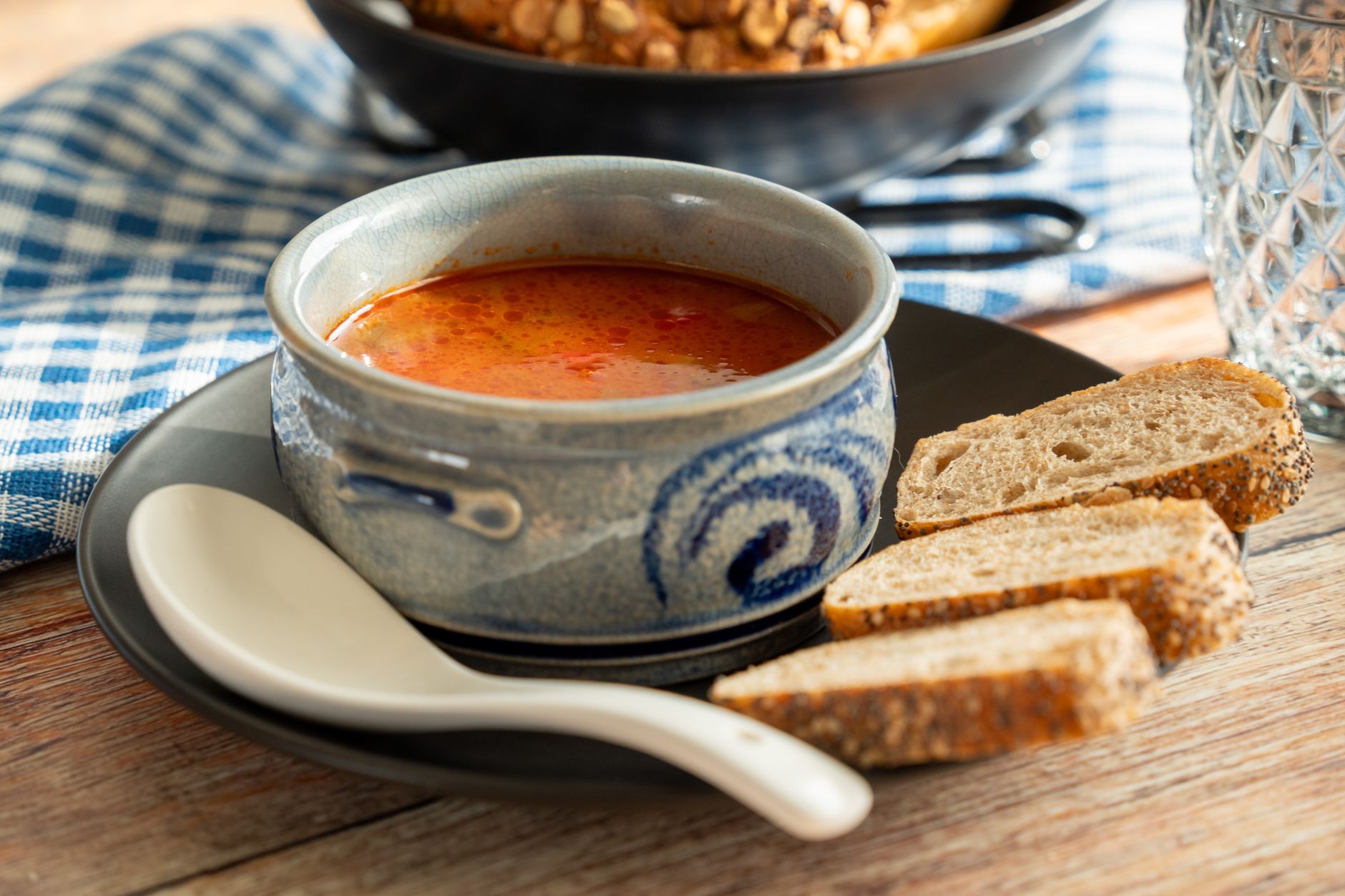 Le Creuset Stoneware Mini Round Cocotte: Easy Cooking & Style Tips
