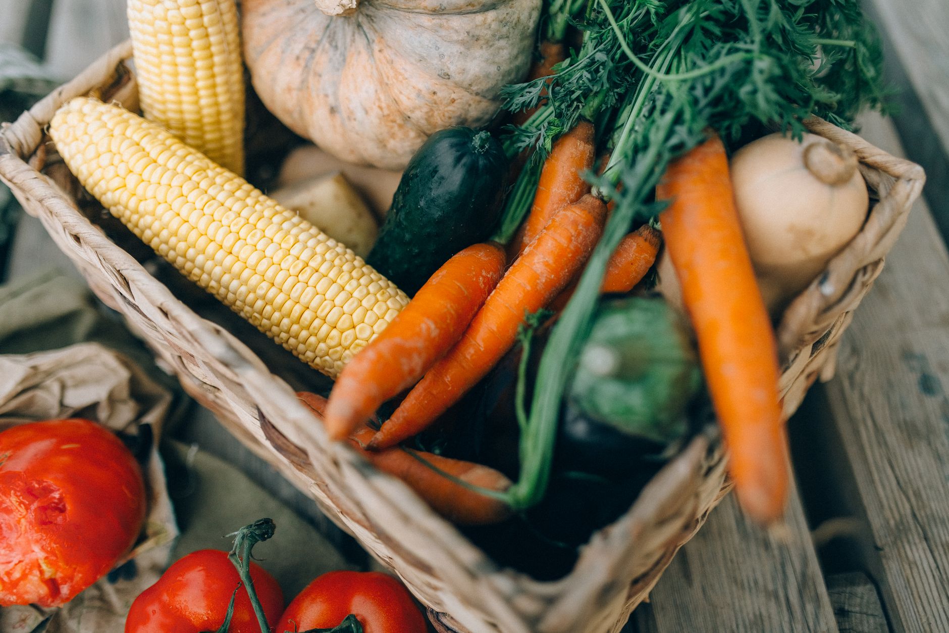 Weber Vegetable Basket: Perfect Grilled Veggies with a Crispy Twist