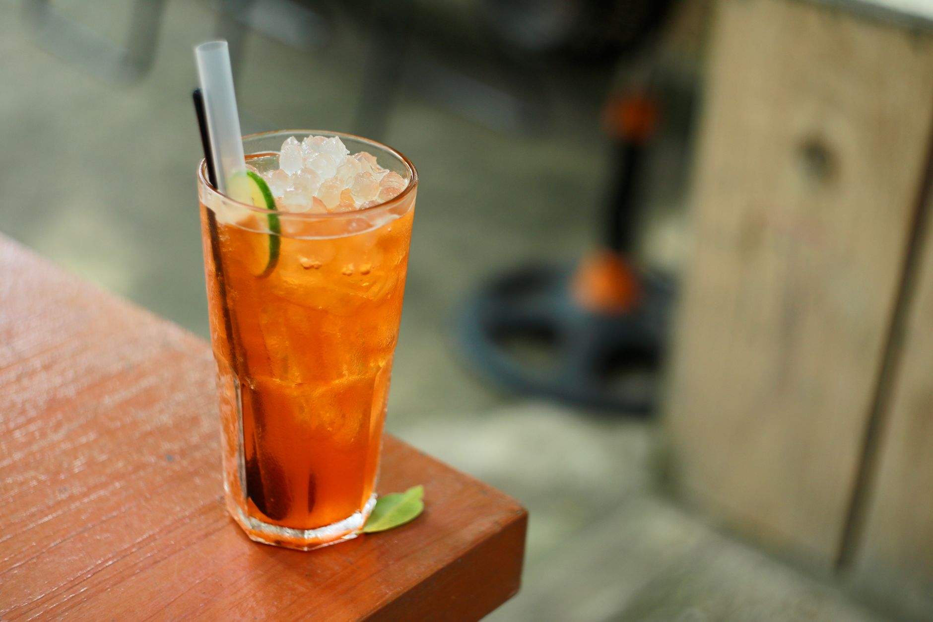Long Island Iced Tea Recipe: Classic American Cocktail Guide