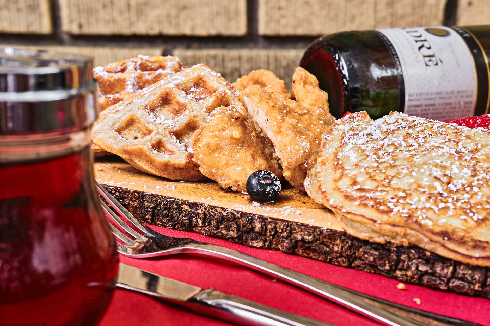 Sheet-Pan Chicken and Waffles: A Crispy, Comfort Breakfast