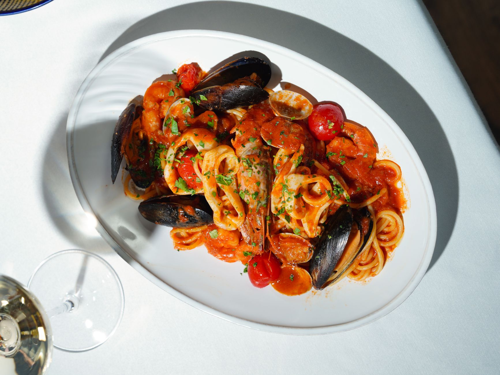 Pasta with Mussels and Shrimp: A Flavorful Seafood Delight
