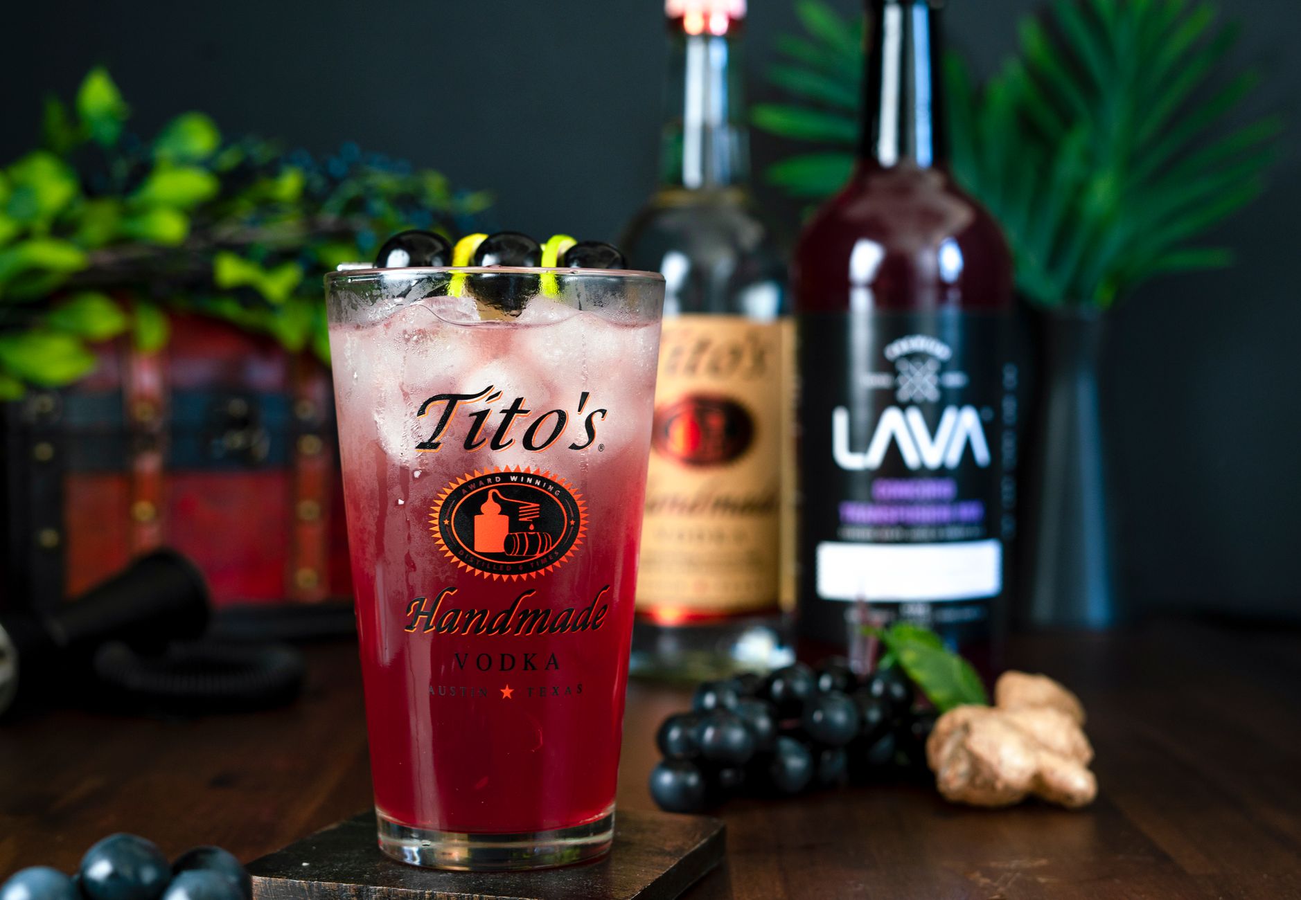 Citrus-Grape Smash Cocktail: A Refreshing Twist in Minutes