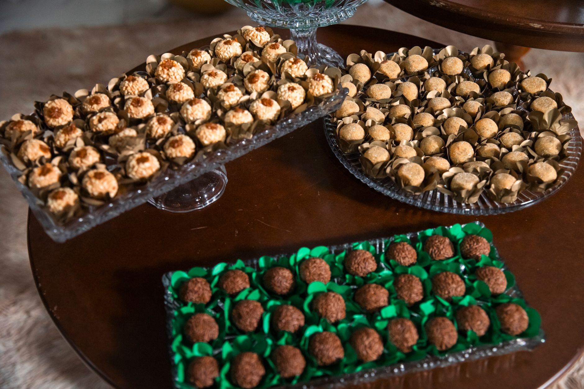 Peanut Butter and Potato Chip Truffles: Sweet, Salty Snack Delight