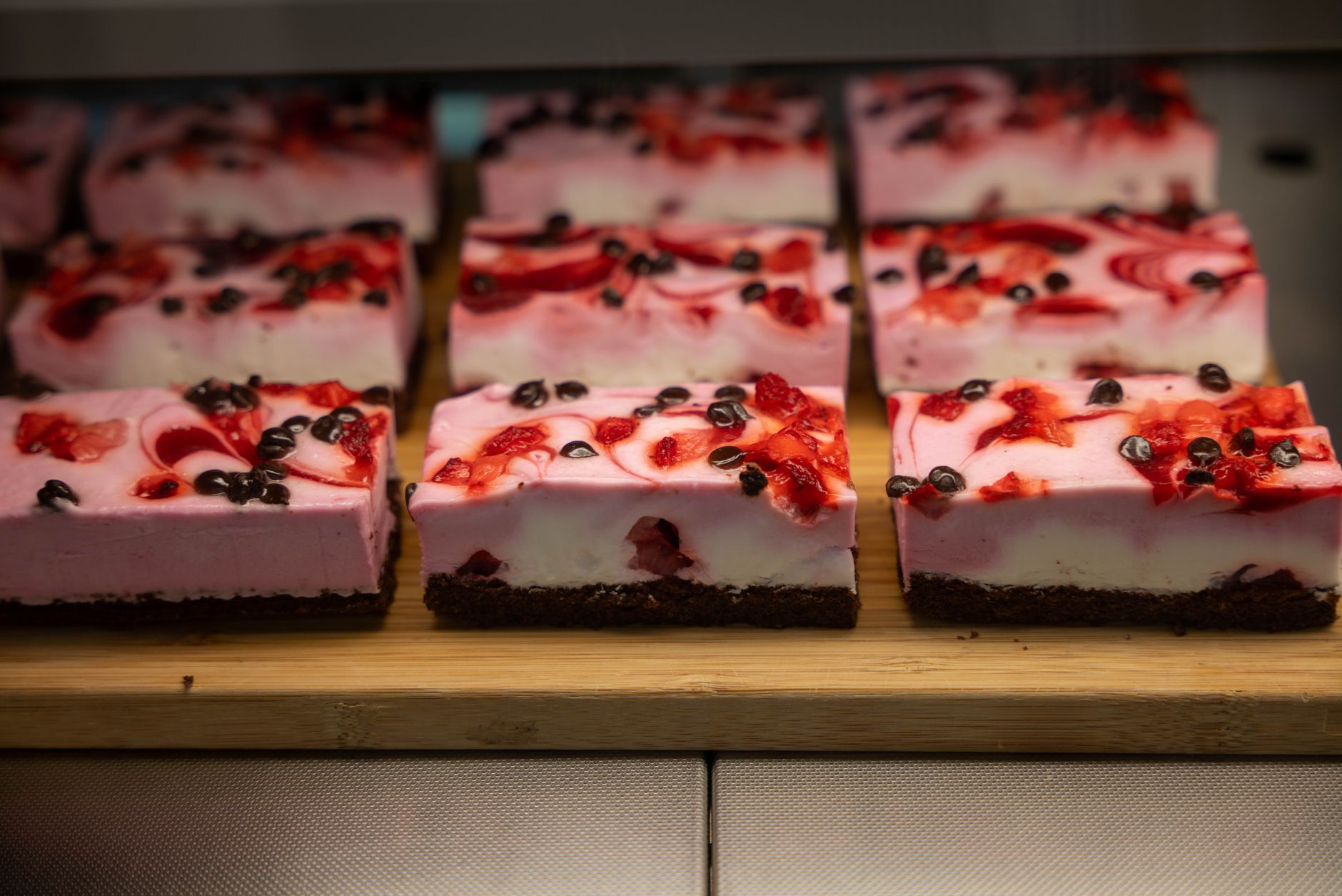 Chocolate-Covered Strawberry Bars: A Decadent Dessert Delight