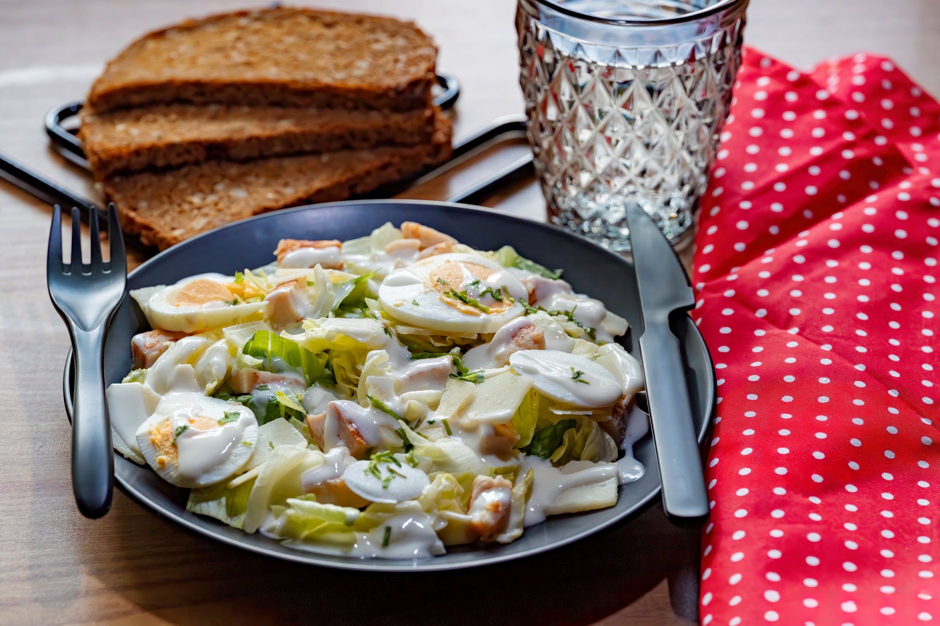 Classic Egg Salad with Relish: Creamy, Tangy, and Perfect for Lunch