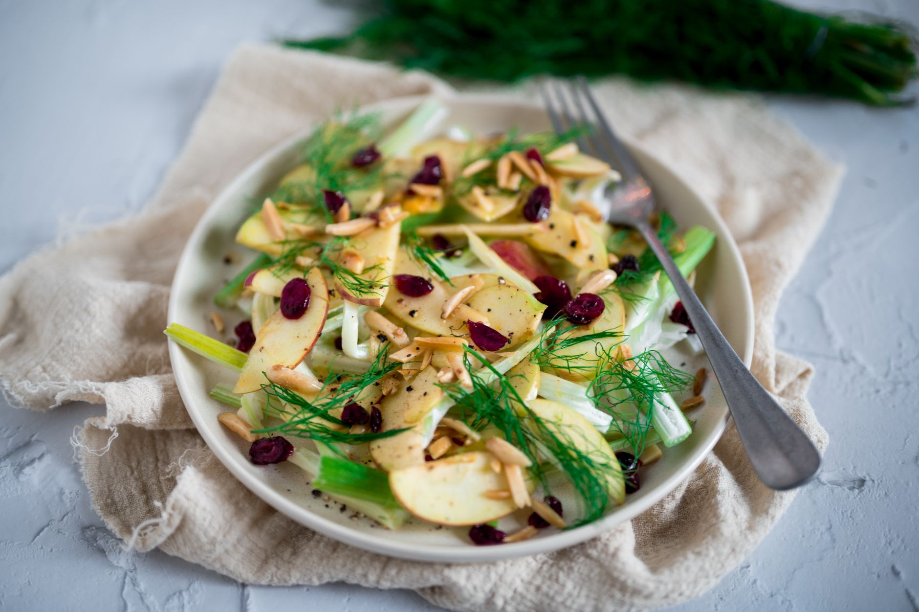 Crunchy Chinese Salad Recipe: Crisp, Tangy, and Delicious