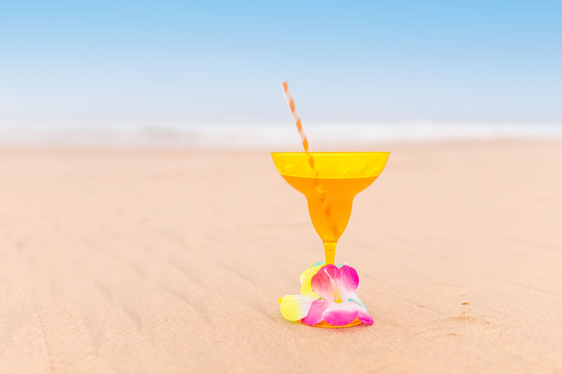 Frozen Peach Margarita Recipe: Refreshing Summer Cocktail