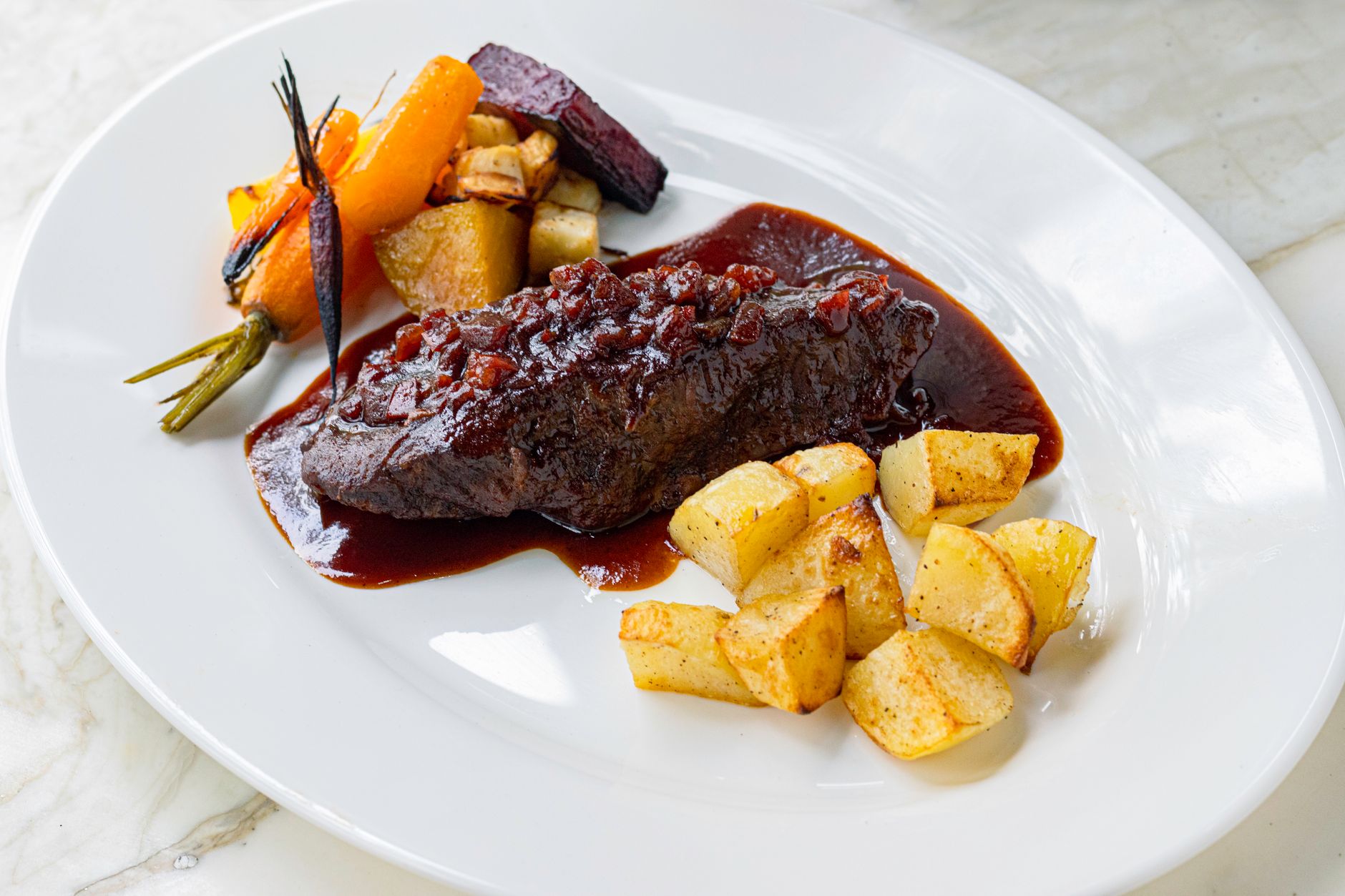 Braised Tri-Tip Roast: Tender, Flavorful Beef Recipe