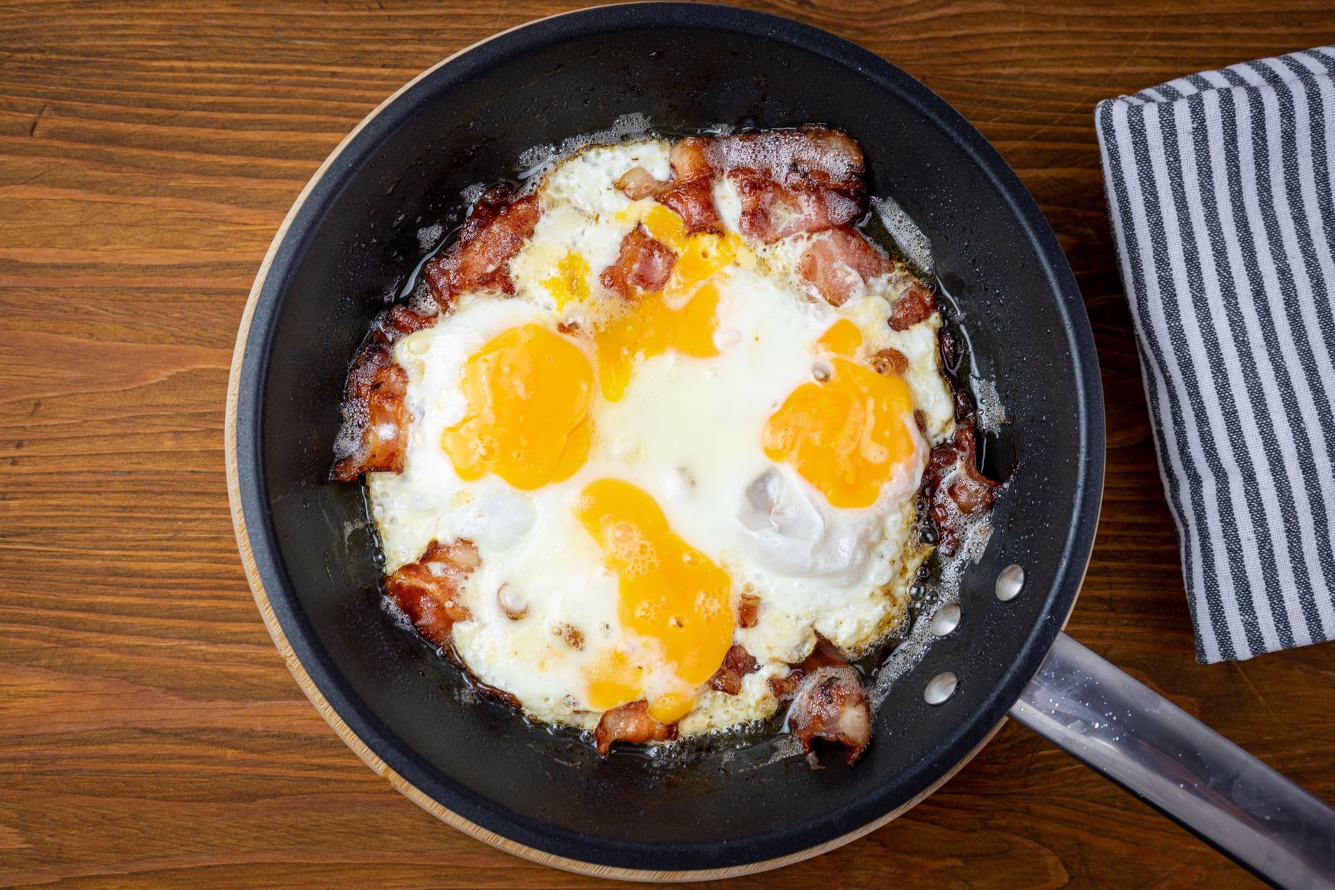 Western Skillet Eggs Recipe: A Hearty Breakfast Classic