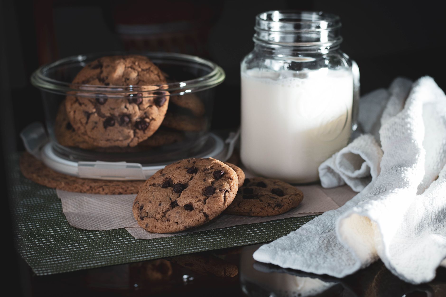 The Best Mini Chocolate Chip Cookies