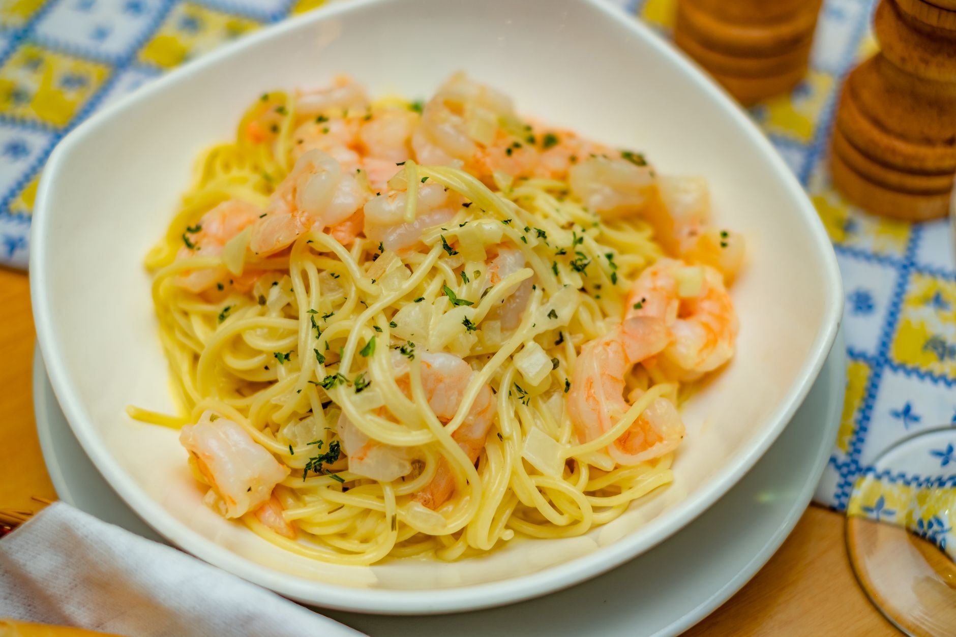 Shrimp Scampi with Linguini Recipe for a Flavorful Seafood Dinner