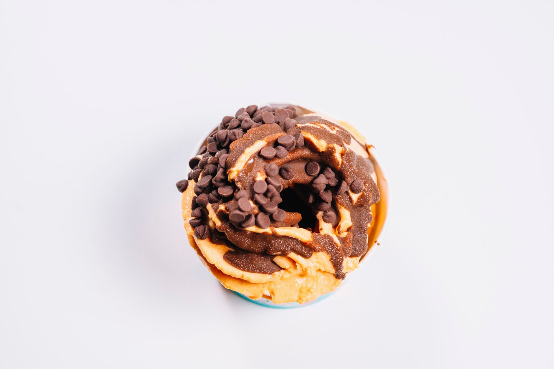 Chocolate Peanut Butter Milkshake: Creamy, Decadent Dessert Treat
