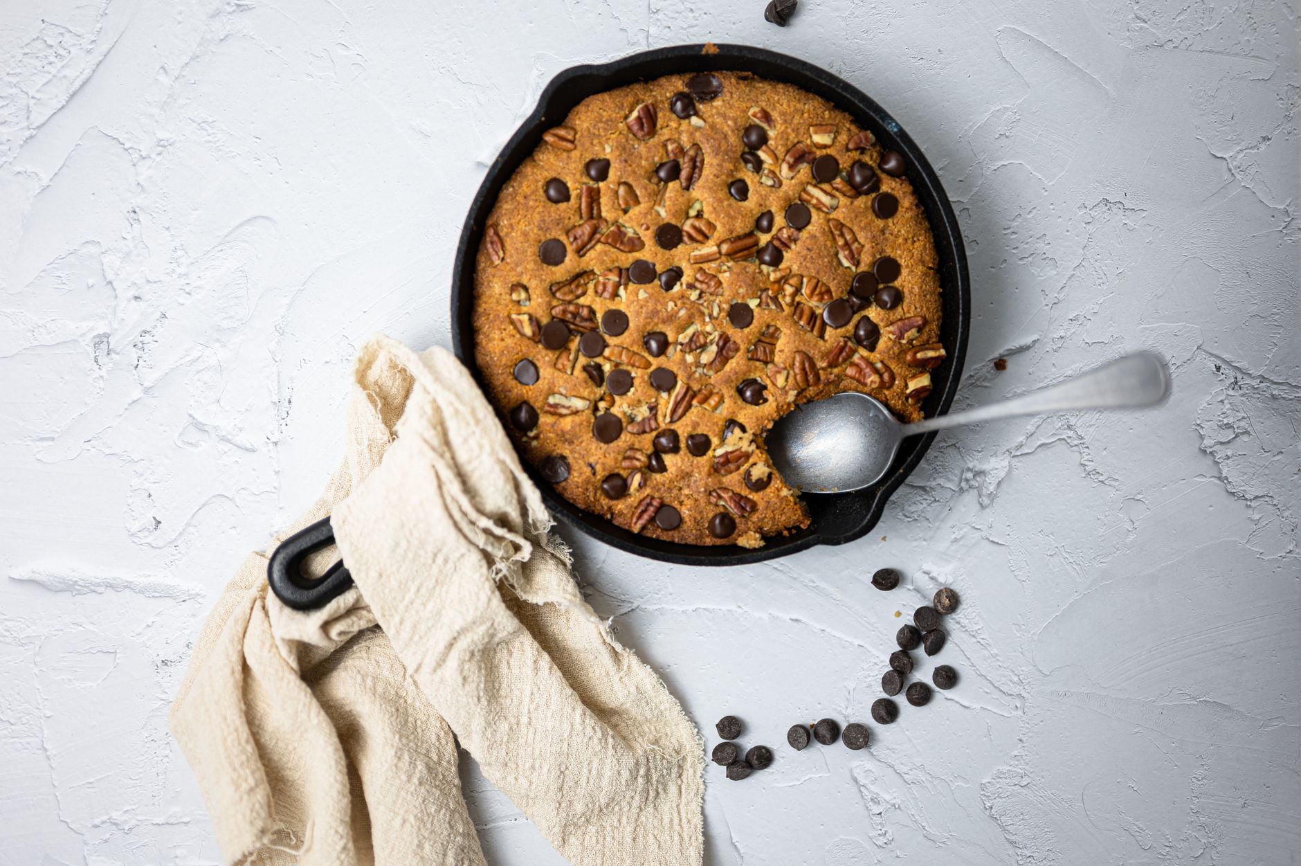 Bourbon Chocolate Pecan Pie: A Decadent Southern Dessert Recipe