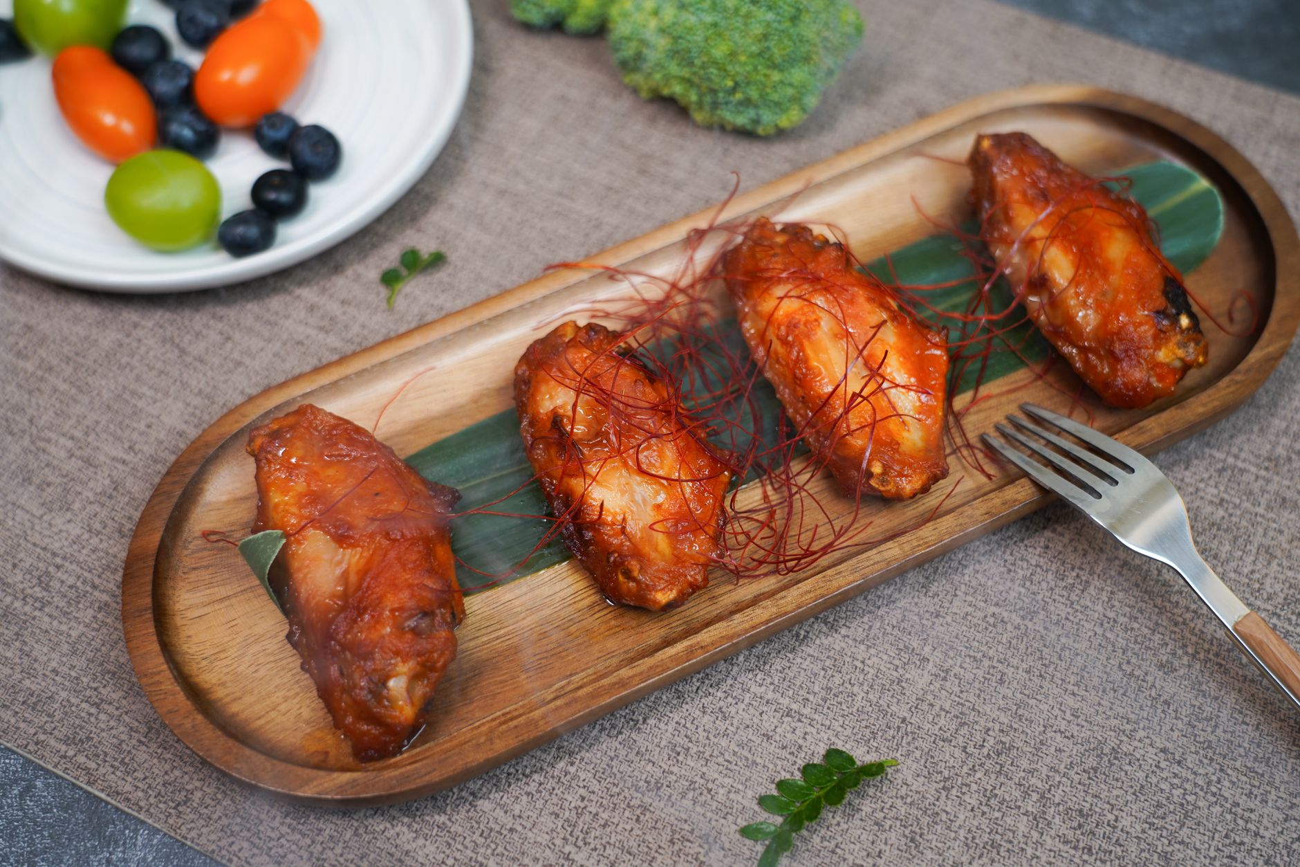 Broiled Buffalo Chicken Wings: Crispy, Tangy, and Mess-Free