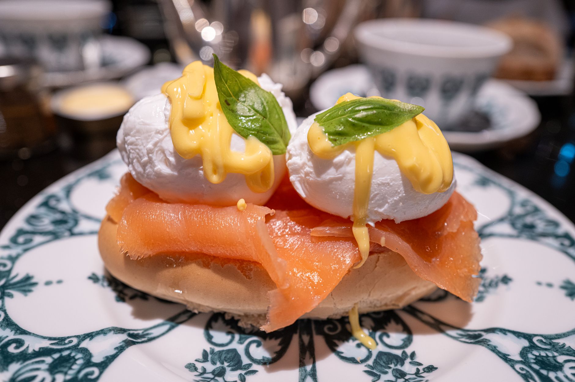 Classic Eggs Benedict: A Timeless Brunch Favorite