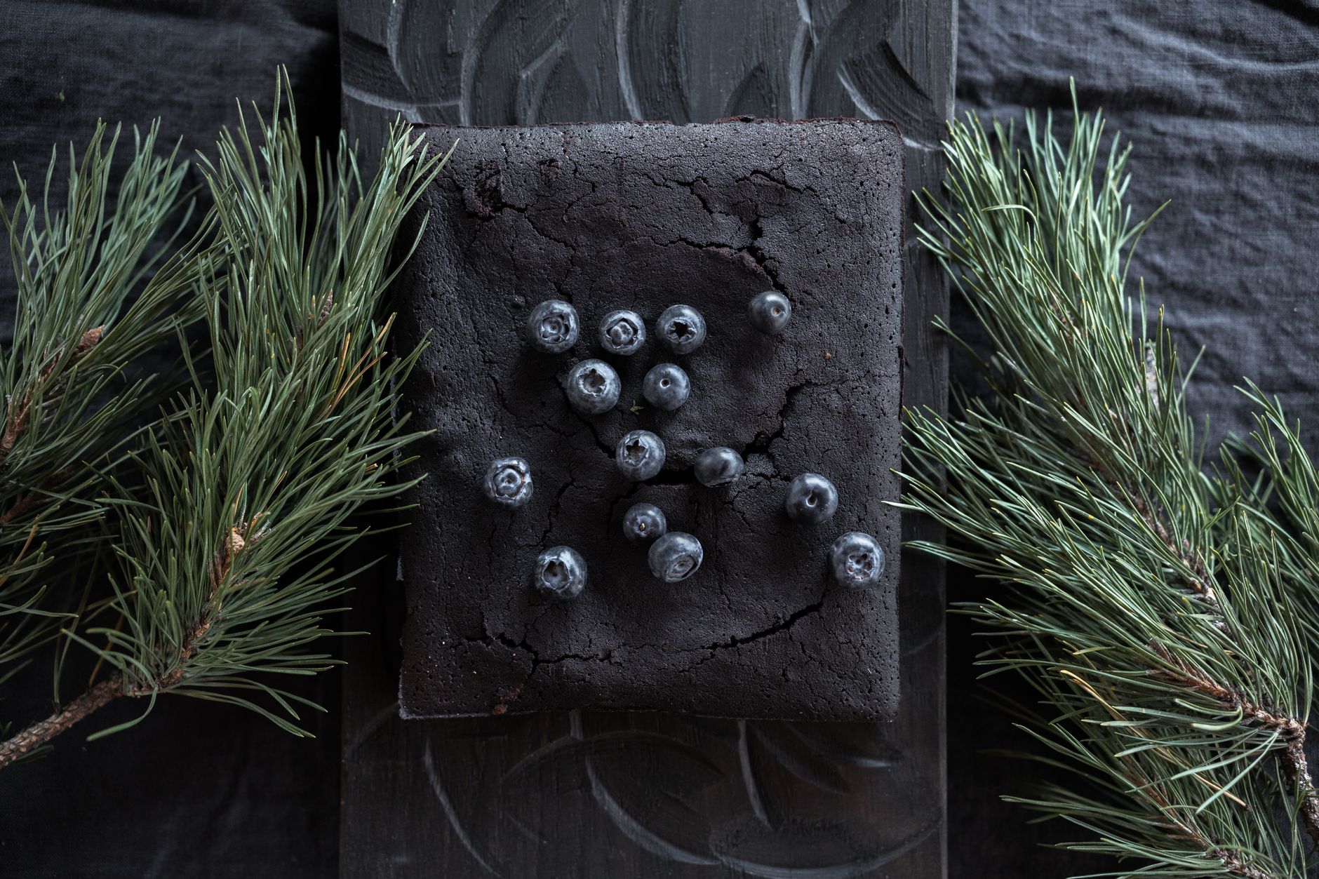 Dark Chocolate Fridge Cake: Rich, No-Bake Dessert Delight