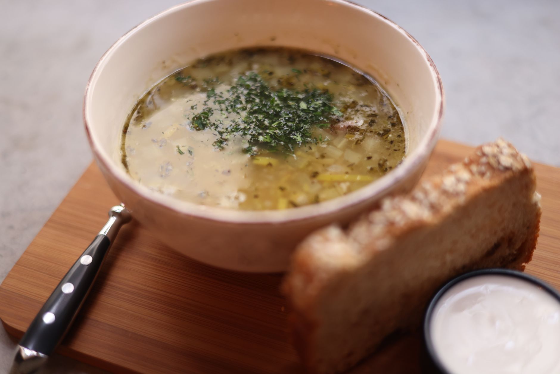 Easy Chicken-Escarole Soup: Cozy Comfort in Every Spoonful