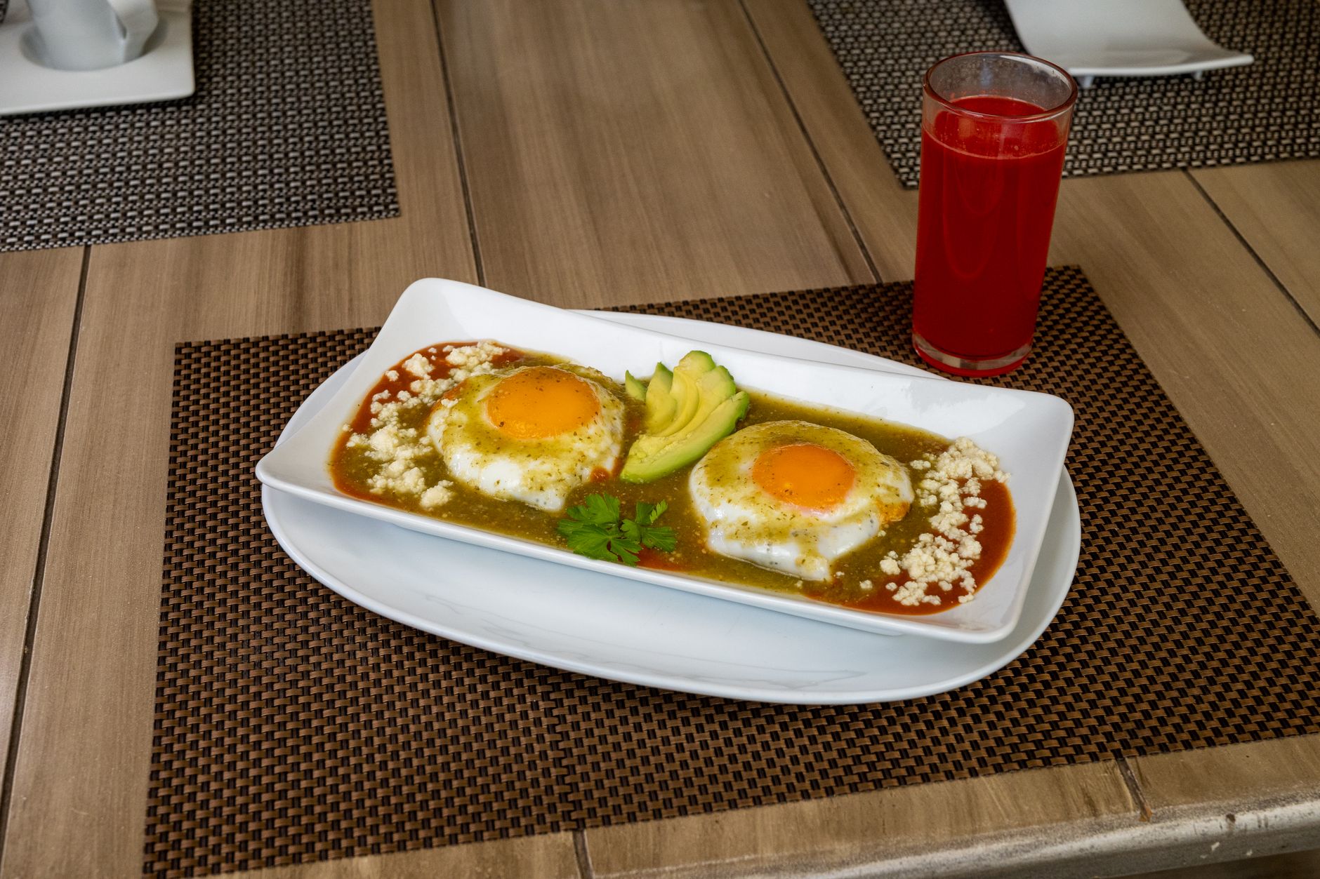 Huevos Rancheros Verde: A Tangy Twist on a Classic Breakfast