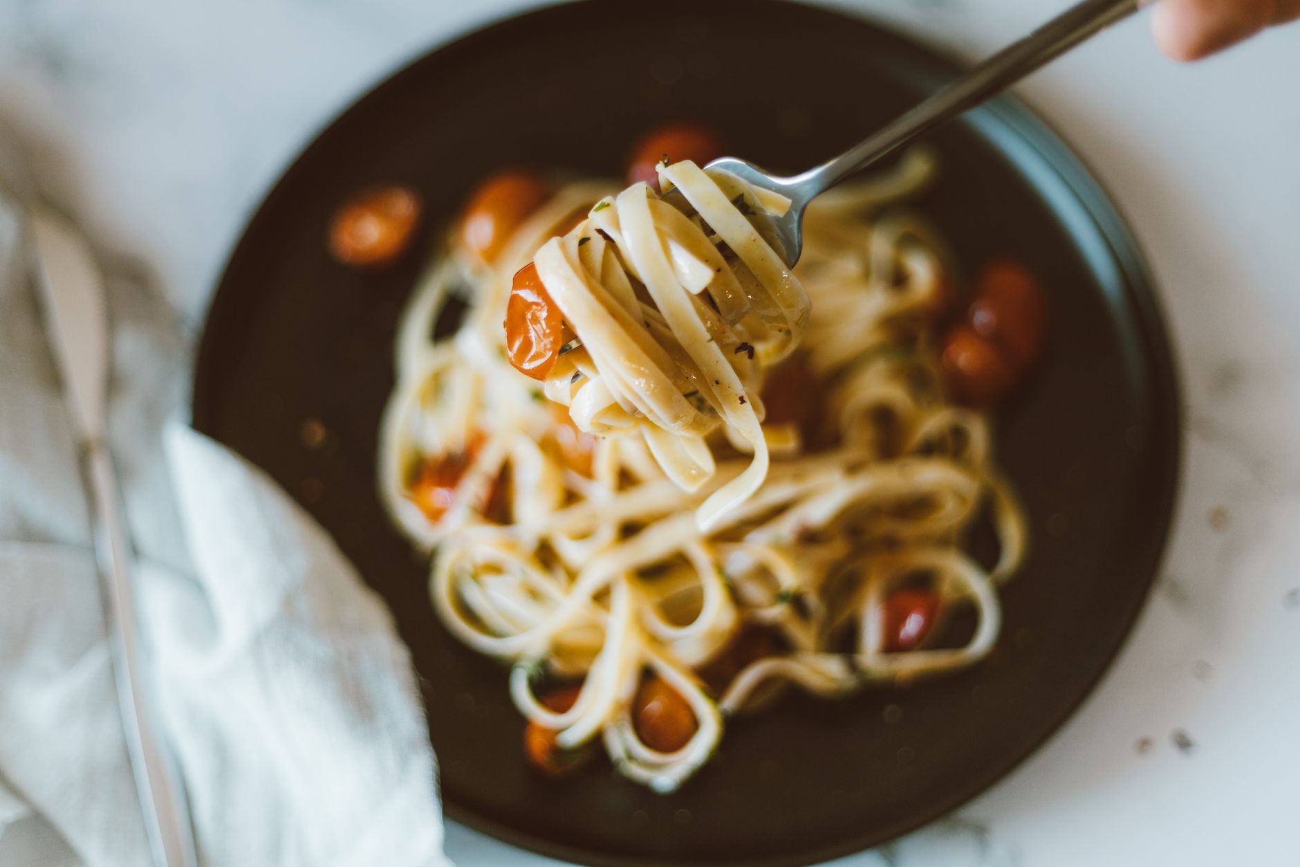 Linguine with Shrimp Scampi Recipe: A Garlic-Lemon Seafood Delight