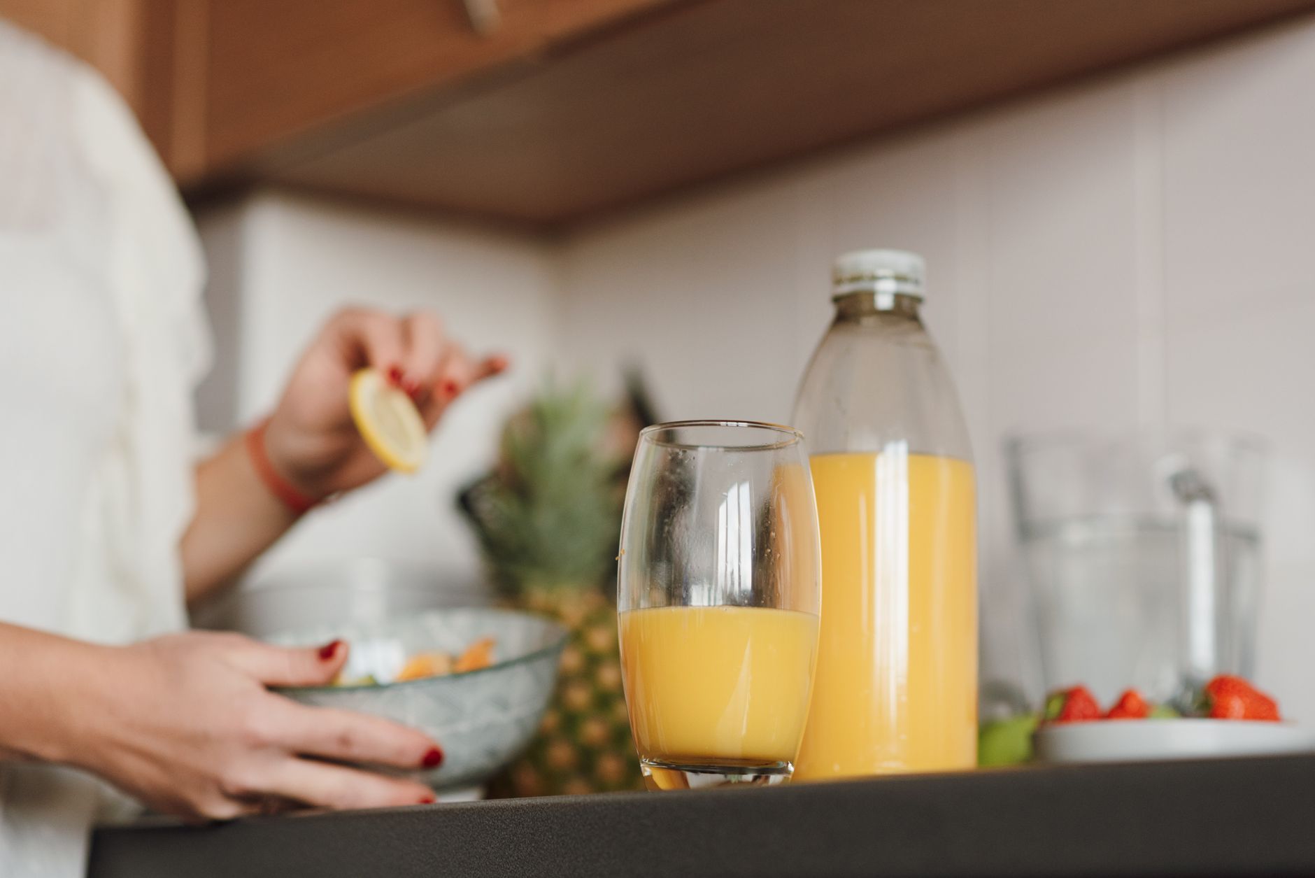 Pineapple Honey Lemonade Recipe: Refreshing Summer Delight