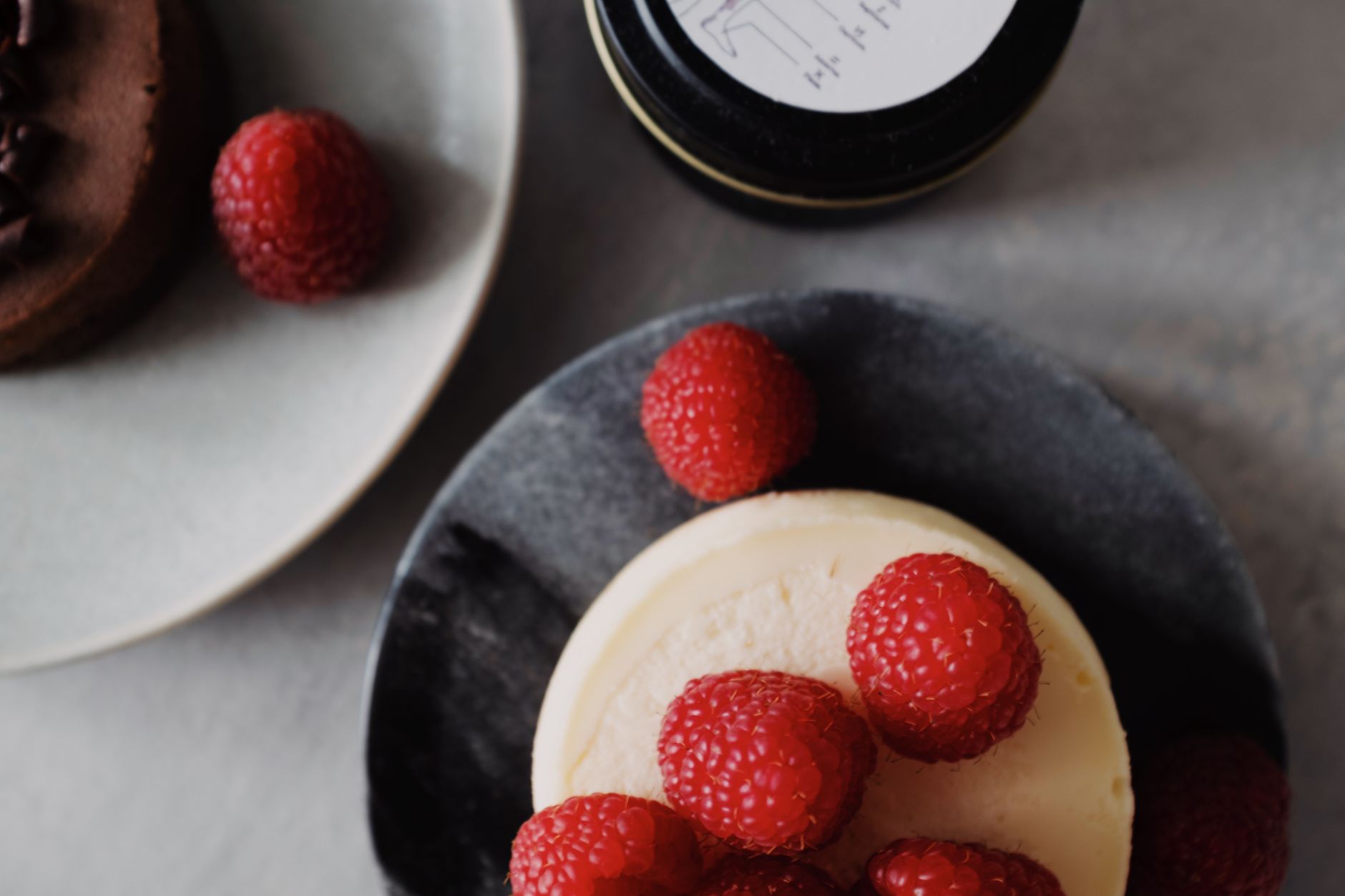 Raspberry Creme Brulee Recipe for a Luxurious Dessert